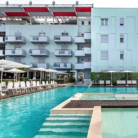 Domino & Szálloda Lido di Jesolo