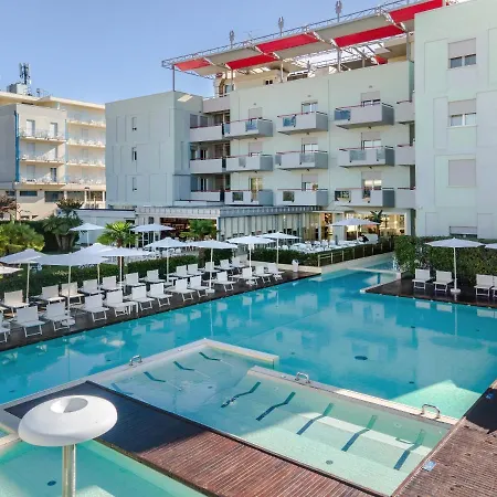 Domino & Hotel 3*