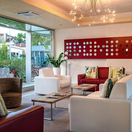 Hotel Domino &