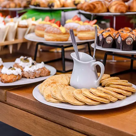 Domino & ليدو دي يسولو