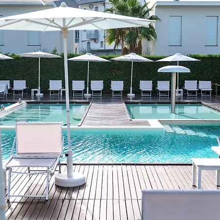 فندق Domino & 3*